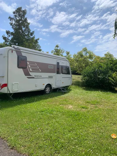 Wohnwagen auf unserem Campingplatz